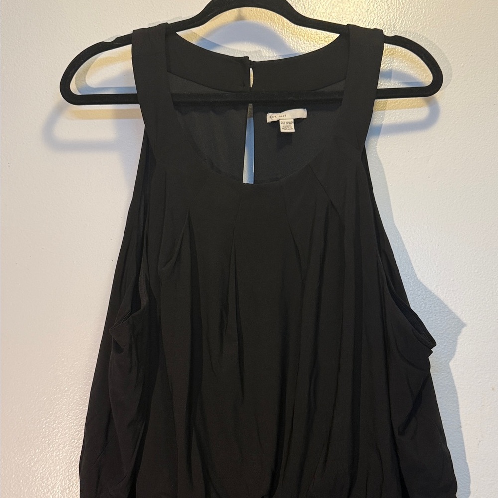 EST 1946 Cato Elegant Black Sleeveless Body suit (size 26/28)